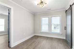 406 Sullivan St, Thomasville, NC 27360 - Photo 17