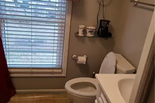 206 E Moore Ave, High Point, NC 27263 - Photo 13