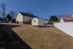 5206 Orchard Ridge Ln, Greensboro, NC 27455 - Photo 29