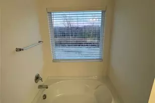 5712 Baverhof Dr, Greensboro, NC 27405 - Photo 21