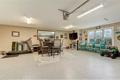 183 Oak Leaf Drive, Reidsville, NC 27320 - Photo 35