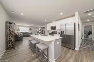 6015 Red Pheasant Dr, Kernersville, NC 27284 - Photo 3