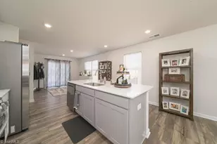 6015 Red Pheasant Dr, Kernersville, NC 27284 - Photo 5