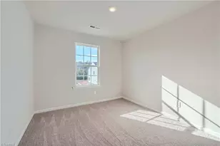 5646 Hydrangea St, Winston-Salem, NC 27104 - Photo 9