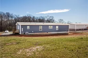 489 Eagle Mills Rd, Hamptonville, NC 27020 - Photo 23