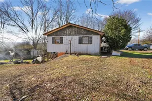 1124 Walshtown Rd, Boomer, NC 28606 - Photo 15