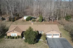 1055 Whispering Pines Dr, Kernersville, NC 27284 - Photo 3