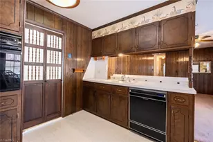 1055 Whispering Pines Dr, Kernersville, NC 27284 - Photo 11