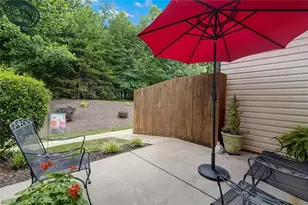 2213 St James Dr, Reidsville, NC 27320 - Photo 11