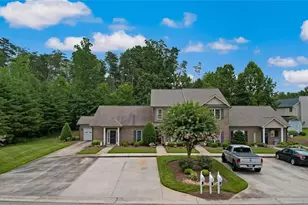 2213 St James Dr, Reidsville, NC 27320 - Photo 3