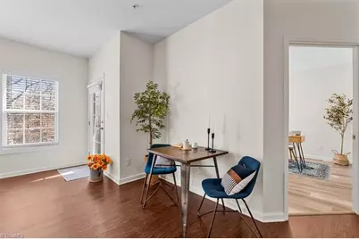 2608 Pennoak Way #L, Greensboro, NC 27407 - Photo 5