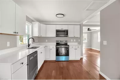 812 W Main Street, Franklinville, NC 27248 - Photo 9