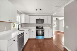 812 W Main St, Franklinville, NC 27248 - Photo 9