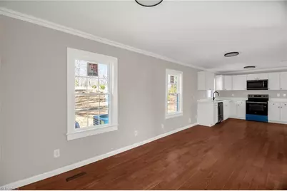 812 W Main Street, Franklinville, NC 27248 - Photo 5