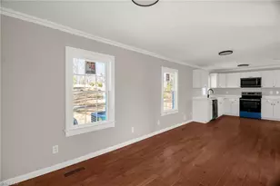 812 W Main St, Franklinville, NC 27248 - Photo 5