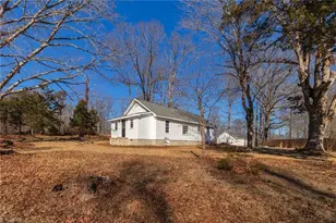 812 W Main St, Franklinville, NC 27248 - Photo 1