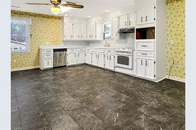 509 Valleybrook Drive, Jamestown, NC 27282 - Photo 3