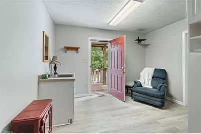 1111 Forest Lane, Thomasville, NC 27360 - Photo 9