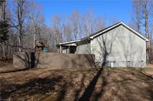 3836 E Lee St, Greensboro, NC 27406 - Photo 23