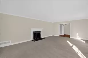 531 Hillwood Ct, Greensboro, NC 27410 - Photo 9