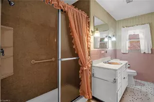 531 Hillwood Ct, Greensboro, NC 27410 - Photo 31