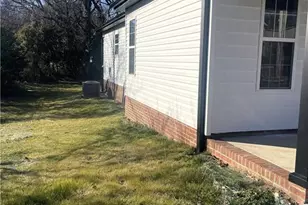 526 Whiteoak St, High Point, NC 27260 - Photo 3