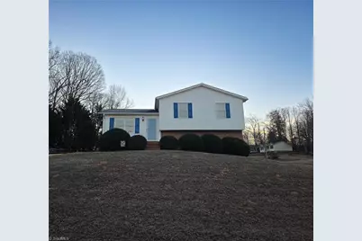 112 Oak Ridge Place, Mount Airy, NC 27030 - Photo 1