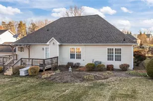 8140 Spring Hollow Ct, Belews Creek, NC 27009 - Photo 37