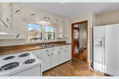 2939 Gilmer Avenue NE, Winston-Salem, NC 27105 - Photo 9