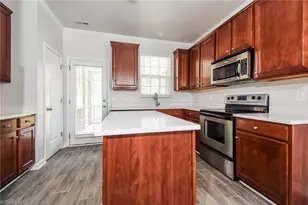 5433 Sky Hill Dr, Greensboro, NC 27301 - Photo 5