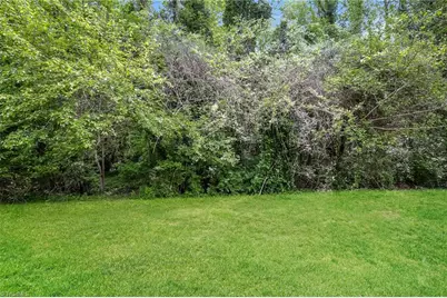 821 Dogwood Circle, High Point, NC 27260 - Photo 15