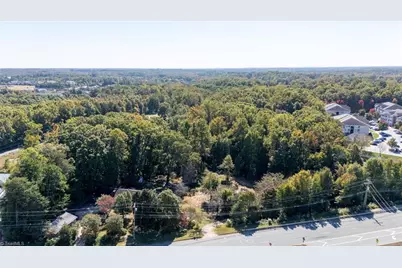 4529 W Wendover Avenue, Greensboro, NC 27409 - Photo 1