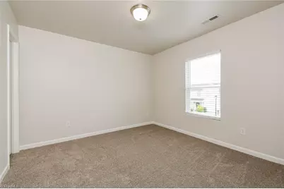 3905 Vershire Avenue, Greensboro, NC 27406 - Photo 11