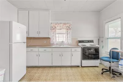 1004 W King Street, Hillsborough, NC 27278 - Photo 9