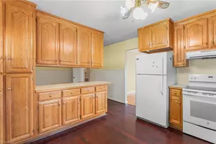 1008 W King St, Hillsborough, NC 27278 - Photo 11