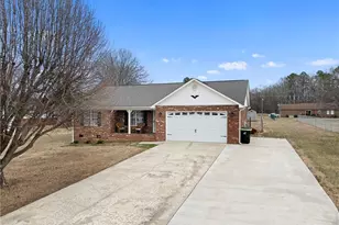 155 Sundial Dr, Lexington, NC 27295 - Photo 3