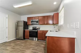 2321 Deerbrook Forest Ln, Greensboro, NC 27406 - Photo 5