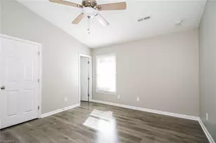 5505 Crabapple Ct, Greensboro, NC 27405 - Photo 7