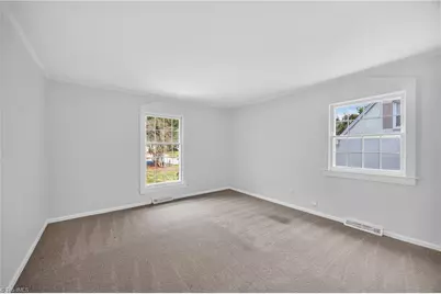 818 Colonial Drive, Burlington, NC 27215 - Photo 17