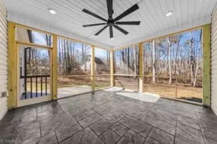 9131 Foxlair Dr, Kernersville, NC 27284 - Photo 39