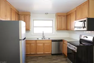 1708 Walker Ave, Greensboro, NC 27403 - Photo 9