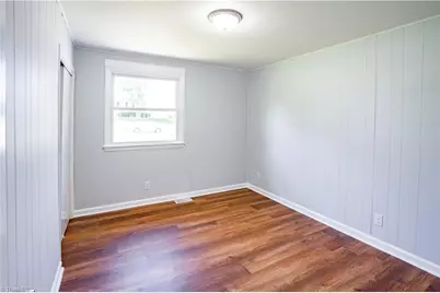 2200 Linda Lane, Greensboro, NC 27403 - Photo 11