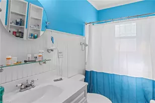 131 Young St, Elkin, NC 28621 - Photo 17