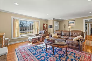 610 Colonial Dr, High Point, NC 27262 - Photo 7