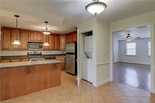 380 Hanover Arms Ct, Winston-Salem, NC 27104 - Photo 9