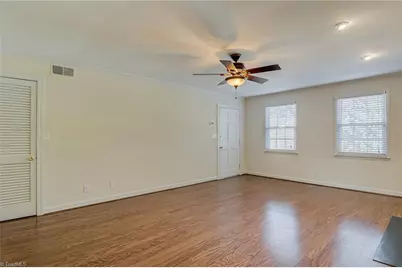 380 Hanover Arms Court #C, Winston-Salem, NC 27104 - Photo 5