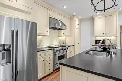 8 Graylyn Place Court, Winston-Salem, NC 27106 - Photo 13