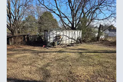 1322 Delaware Avenue, Eden, NC 27288 - Photo 5