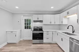 1501 Earl Dr, Greensboro, NC 27406 - Photo 9