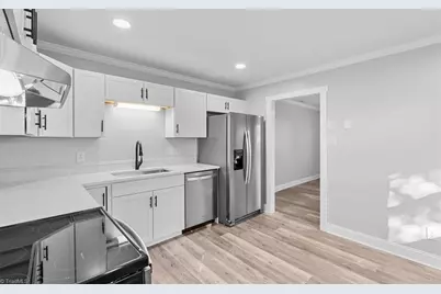 1501 Earl Drive, Greensboro, NC 27406 - Photo 13